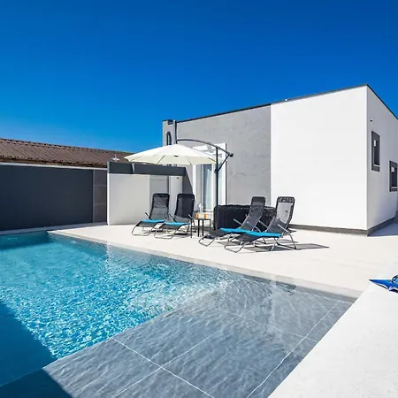 Villa Marsel Mednjan Exterior photo